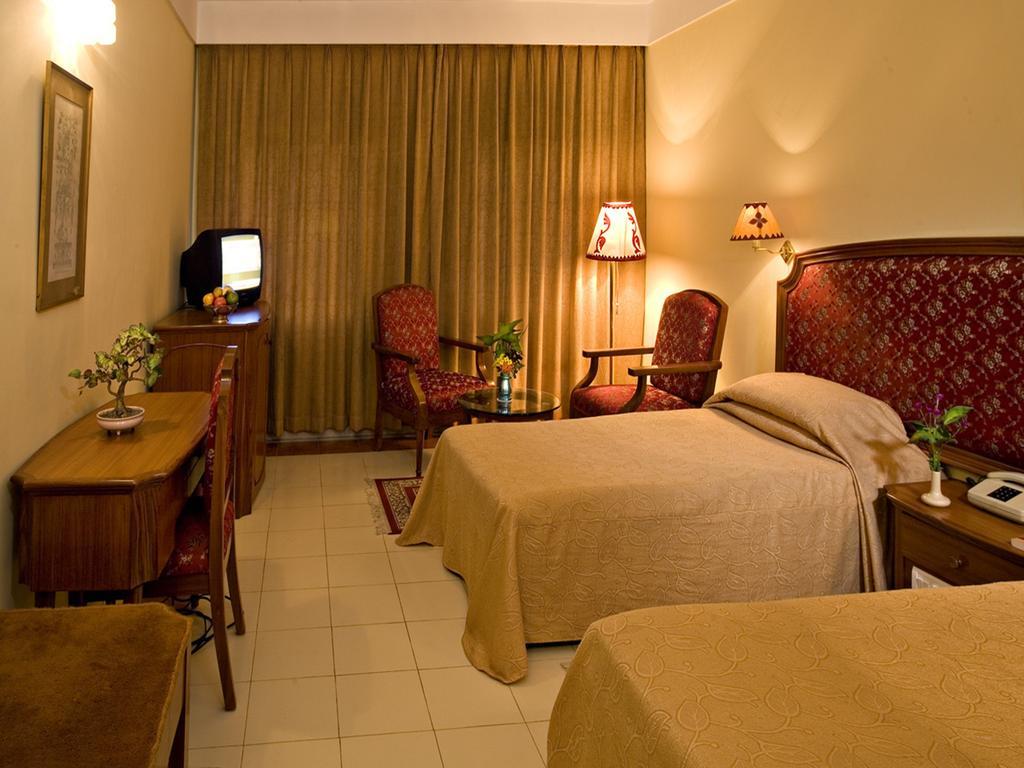 Hotel Kalinga Ashok Bhubaneswar Dış mekan fotoğraf